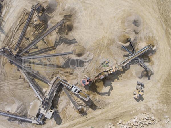 礦山采石用專用設備,露天開挖。